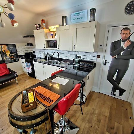 Southsea Royale James Bond 3 Bed Cool Penthouse, Seafront Parking Portsmouth Eksteriør billede