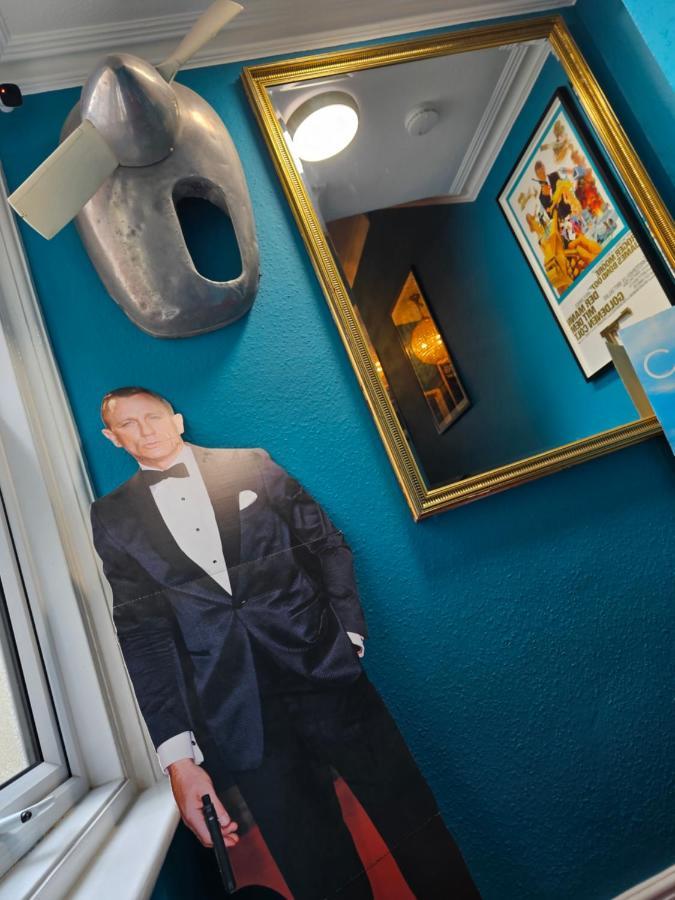 Southsea Royale James Bond 3 Bed Cool Penthouse, Seafront Parking Portsmouth Eksteriør billede