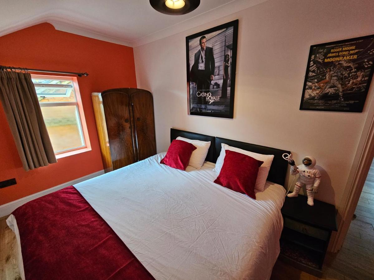 Southsea Royale James Bond 3 Bed Cool Penthouse, Seafront Parking Portsmouth Eksteriør billede